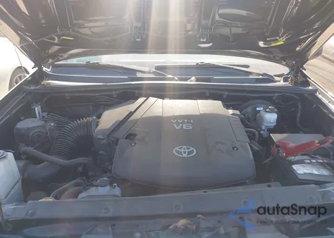 2012 Toyota Tacoma Prerunner V6 z USA, uszkodzony, nr VIN 3TMJU4GNXCM136753